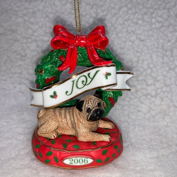 Danbury mint dog pug 2006 Christmas ornament joy porcelain 3.5" - Picture 2 of 7